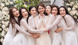 Người mẫu Minh Tú giải đáp thời gian lấy chồng 