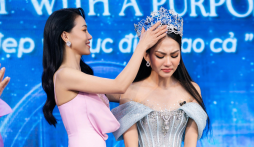 Hoa hậu Mai Phương thừa nhận từng suy sụp khi đối diện với những ồn ào 