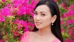 Em gái Cẩm Ly trở về Việt Nam, nhan sắc gây chú ý