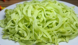 Cách làm mứt dừa lá dứa không cần sữa đơn giản và dễ làm trong dịp Tết này