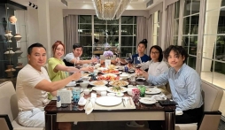 Chi Bảo cùng bà xã Thùy Chang hội ngộ cùng vợ cũ, được dân mạng khen ngợi ở điểm này