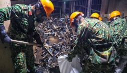 Vụ cháy công ty Rạng Đông: Đã thu gom được hơn 24.000 kg phế thải nhiễm độc