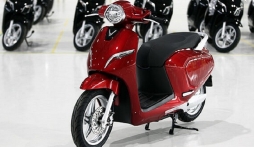 Bảng giá xe máy điện Vinfast Klara của tỷ phú Phạm Nhật Vượng tháng 10/2020