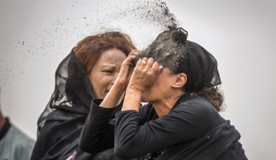 Thân nhân hành khách trong thảm hoạ hàng không ở Ethiopia được trả 157 kg đất để mai táng