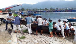 Bão số 13 rất nguy hiểm, đường đi khó đoán định với sức tàn phá rất lớn trên biển