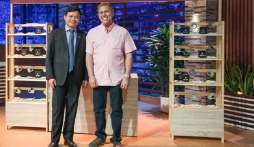 Mang khóa chống trộm xe máy 275k đến Shark Tank, ông Tây khẳng định sẽ không sản xuất ở quốc gia nào khác Việt Nam