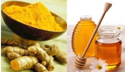 Cách trị mụn bằng mật ong và nghệ rất nhanh và hiệu quả