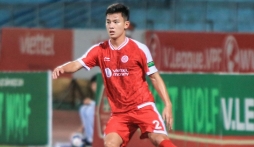 Ra mắt ấn tượng tại V-League, hậu vệ U23 Việt Nam vẫn khiến NHM lo lắng