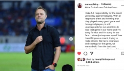 Liên tục bị CĐV Thái Lan đòi sa thải, HLV Polking có hành động đầy bất ngờ