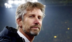 Bệnh tình của cựu thủ môn Man Utd có diễn biến mới