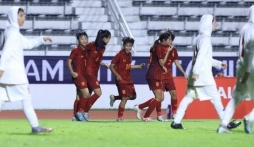 Tuyển nữ Thái Lan 'hủy diệt' đội bóng Tây Á ở ngày ra quân