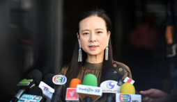 Madam Pang nộp hồ sơ tranh cử, quyết lấy chức chủ tịch LĐBĐ Thái Lan