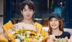 Động thái của Tần Lam, Ngụy Đại Huân trên thảm đỏ sau 13 ngày bị khui ảnh hẹn hò