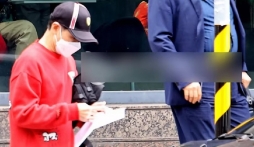 Lâm Chí Dĩnh tiếp tục gặp vận đen hậu tai nạn, CDM phát hiện nam tài tử đổi gu