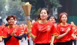 Ngọn đuốc SEA Games 32 chính thức đến Việt Nam, khởi đầu hành trình Đông Nam Á