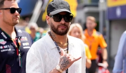 Neymar chọc tức PSG khi không ăn mừng chức vô địch Ligue 1