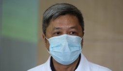 Dịch Covid-19 phức tạp, Bộ Y tế kêu gọi nhường khẩu trang y tế cho bác sĩ