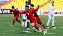 Người hùng Tà Ôi được bổ sung, U23 Việt Nam có tuyển thủ thứ 9 góp mặt cùng ĐTQG