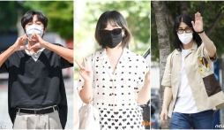 Dàn sao Hàn nô nức đến đài truyền hình: Lee Kwang Soo cực soái tựa Lee Min Ho, người đẹp T-ara gây bão