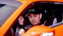 Lâm Chí Dĩnh tái xuất đường đua sau tai nạn xe hơi gần 1 năm trước