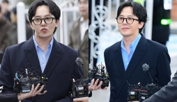 G-Dragon bị truyền thông Hàn Quốc chỉ trích là ngạo mạn, netizen 'quay xe'