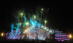 Video: Đà Nẵng bắn pháo hoa chào đón năm mới 2014