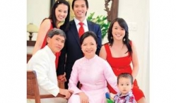 Nữ triệu phú đôla trẻ nhất sàn chứng khoán Việt