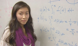 Nữ sinh gốc Việt đạt điểm toán cao nhất thế giới