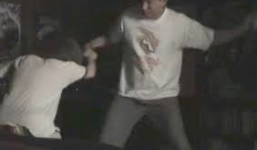 Mất trộm bao tiêu, cha đánh con gái 11 tuổi tử vong