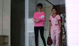 Siêu mẫu Xuân Lan: 'Muốn biết cha đứa bé là ai...cứ nhắn tin cho tôi'
