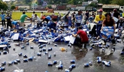 Người chạy xe ba gác ra 'hôi bia' bị khởi tố