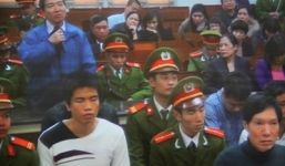 Trực tiếp: Mặt Dương Tự Trọng biến sắc nghe anh trai khai nhận trước tòa