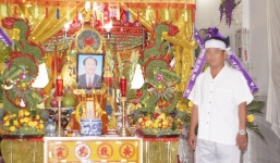 Con rể trúng 7 tờ vé số giải đặc biệt, cha vợ đột tử