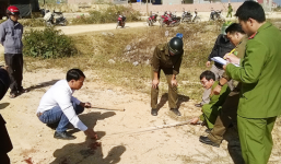 Giết người vì bị ngăn cản nói chuyện điện thoại