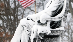 Lý giải vì sao nước Mỹ hứng chịu 'mùa đông thảm họa' -50 độ C