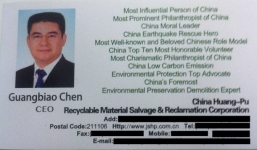 Xôn xao danh thiếp 'chi chít' thành tích của triệu phú Trung Quốc 