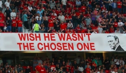 M.U lục đục nội bộ: Các cầu thủ nghi ngờ David Moyes