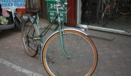 Xe đạp cà tàng đắt hơn Honda SH