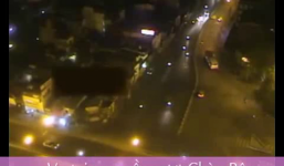 Clip vụ tai nạn chết người tại ngã tư Thái Hà