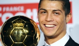 Ronaldo giành Quả bóng vàng... trong giới Ả rập