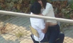 Nữ sinh thản nhiên âu yếm bạn trai trong ký túc xá 