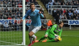 Kết quả Premier League: Man City trả giá đắt cho chiến thắng trước Newcastle