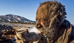 Dị nhân 60 năm không tắm vẫn mạnh khỏe