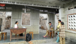 Đốt nhà vì mẹ quá nghèo, không có tiền cho mua xe máy đi chơi Tết