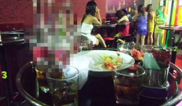 Chỉ được bo 50.000 đồng, tiếp viên gọi côn đồ đâm chết khách