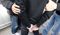 Nữ sinh 12 tuổi bị bạn bố hãm hiếp suốt 5 năm