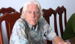 Bắt “Tây râu xanh” trốn nã, phát hiện kho “phim đen”