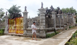 Đại gia Kiên Giang xây lăng mộ 8.000 lượng vàng cho cha mẹ 