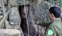 Công an xã bỏ mạng vì vàng