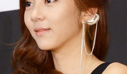 Son Dam Bi chia sẻ những thông tin thú vị khi sang Việt Nam